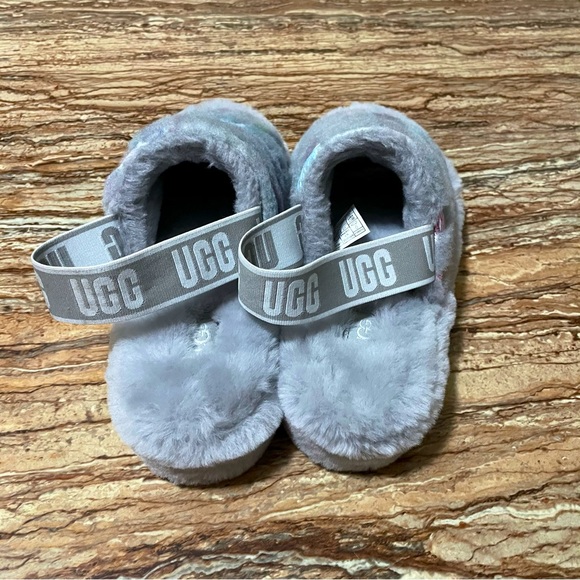 UGG - Picture 8 of 9